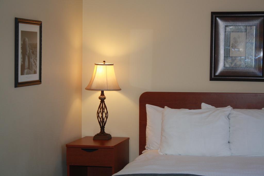 University Of Alberta - Hotel Edmonton Eksteriør bilde