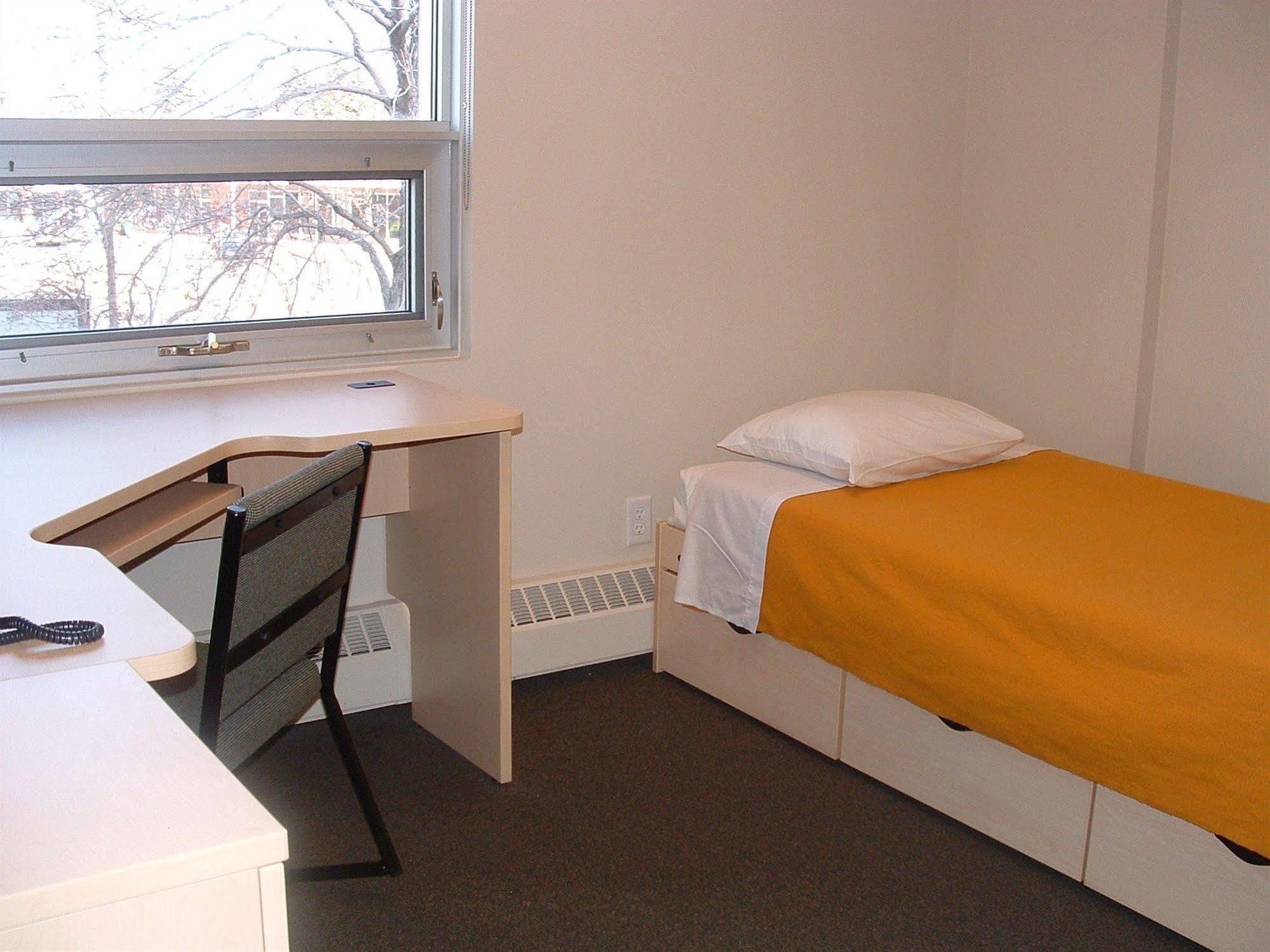 University Of Alberta - Hotel Edmonton Eksteriør bilde
